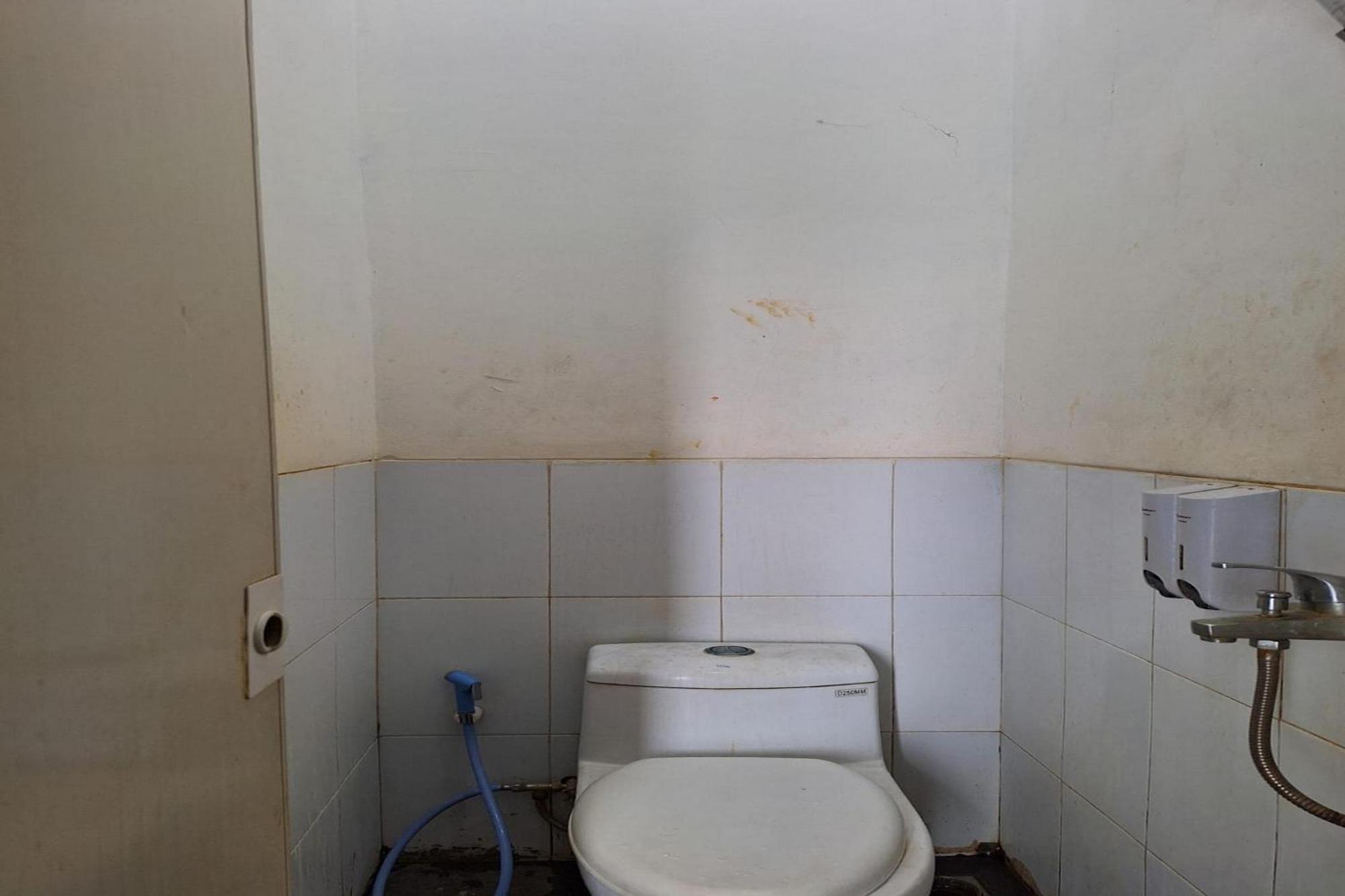 Oyo 93584 Rukotel South Tangerang Zewnętrze zdjęcie