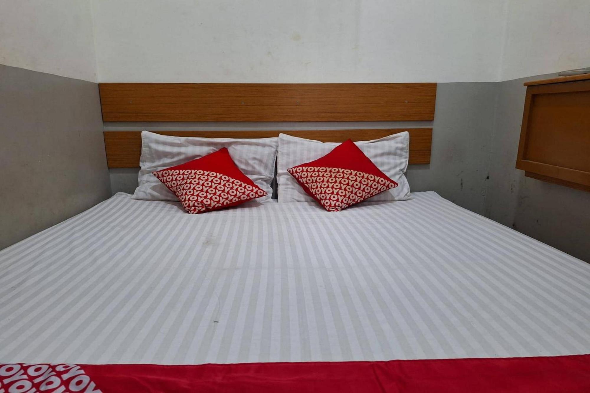 Oyo 93584 Rukotel South Tangerang Zewnętrze zdjęcie