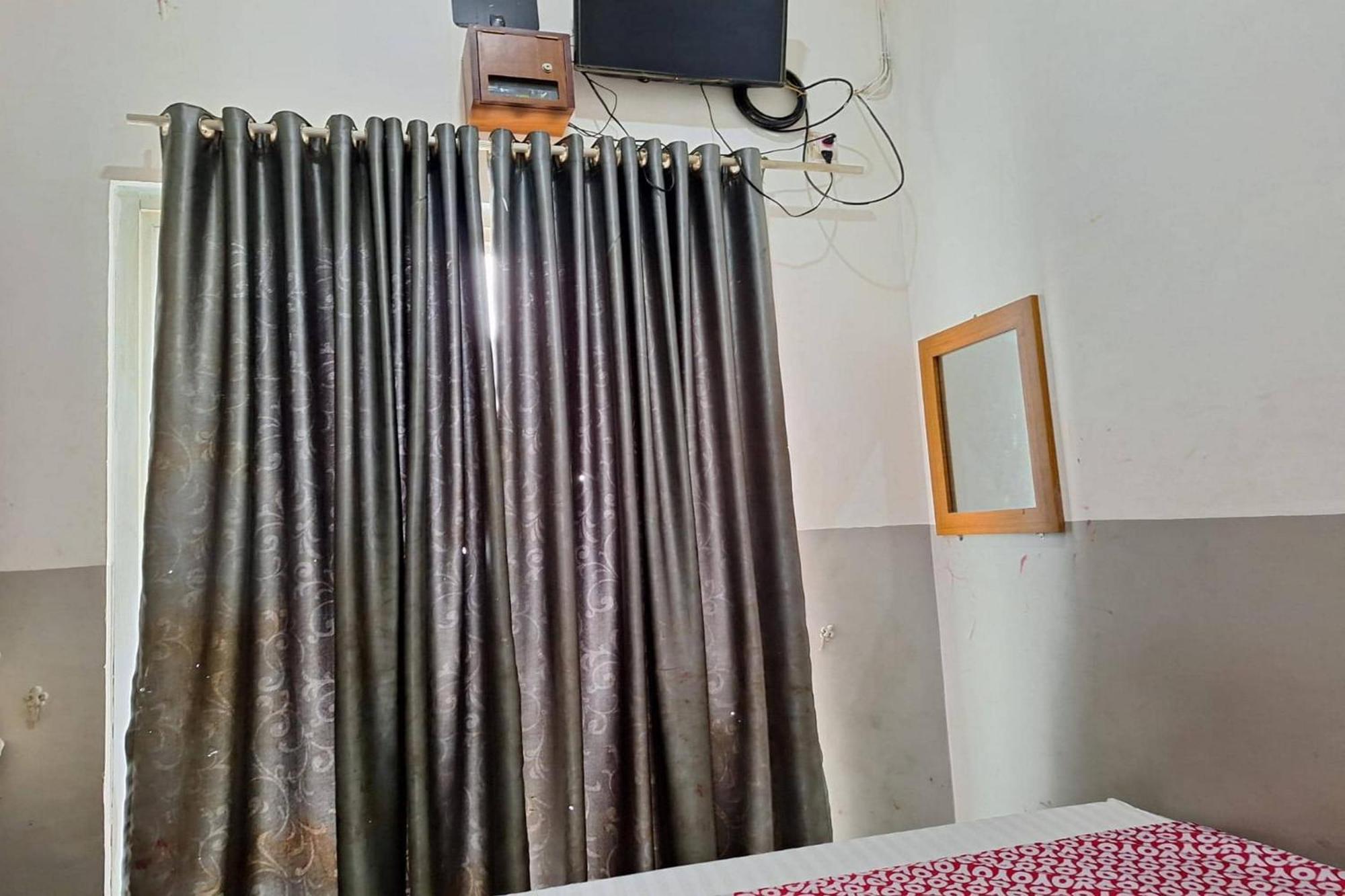 Oyo 93584 Rukotel South Tangerang Zewnętrze zdjęcie