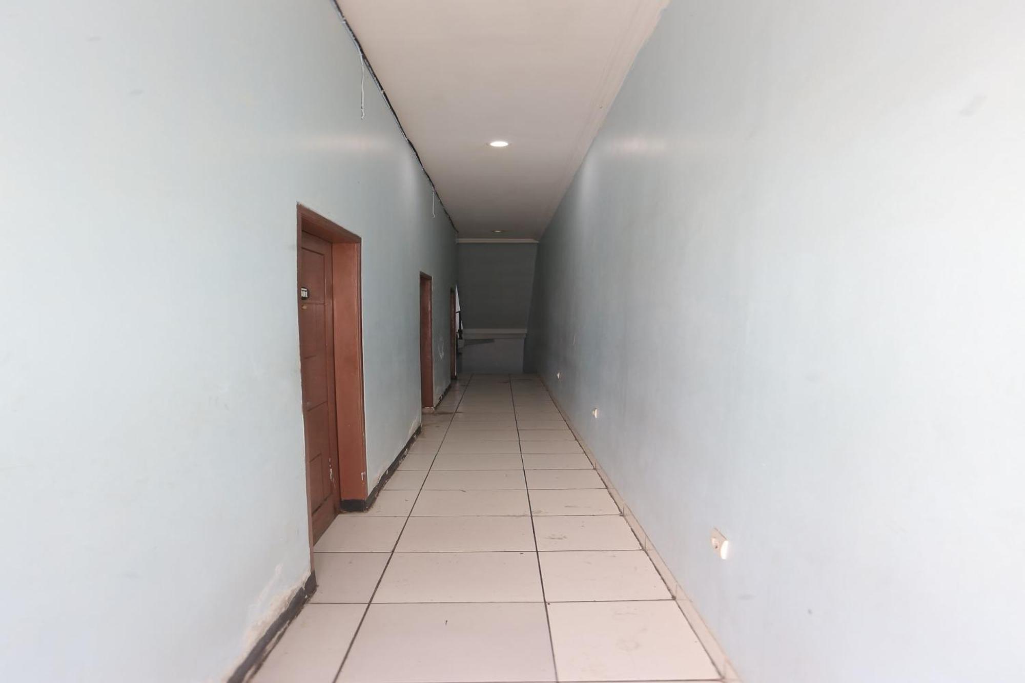 Oyo 93584 Rukotel South Tangerang Zewnętrze zdjęcie