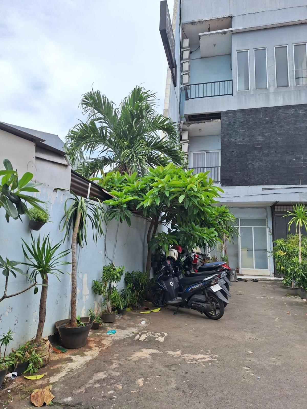 Oyo 93584 Rukotel South Tangerang Zewnętrze zdjęcie