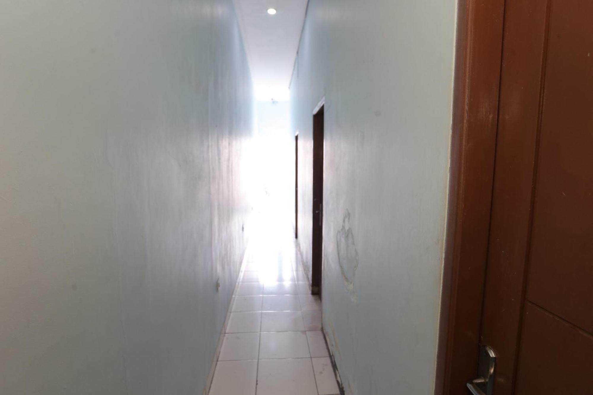 Oyo 93584 Rukotel South Tangerang Zewnętrze zdjęcie