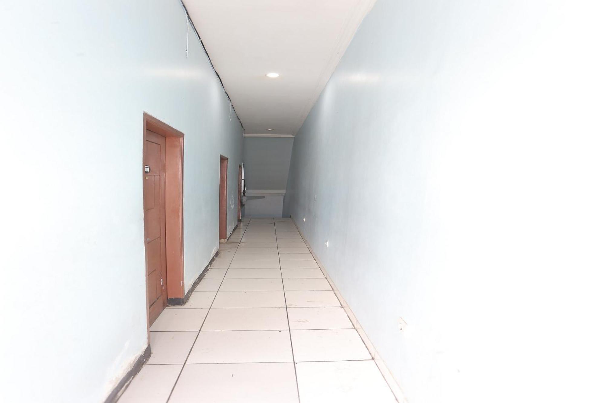 Oyo 93584 Rukotel South Tangerang Zewnętrze zdjęcie