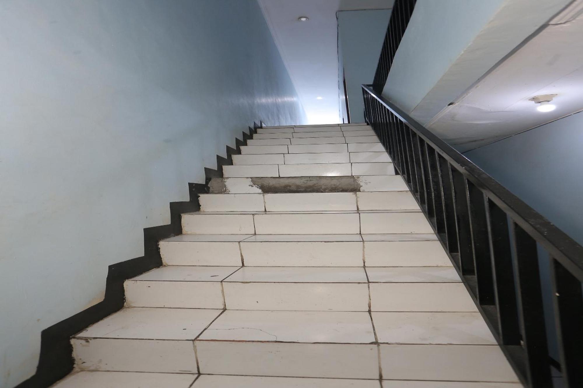 Oyo 93584 Rukotel South Tangerang Zewnętrze zdjęcie